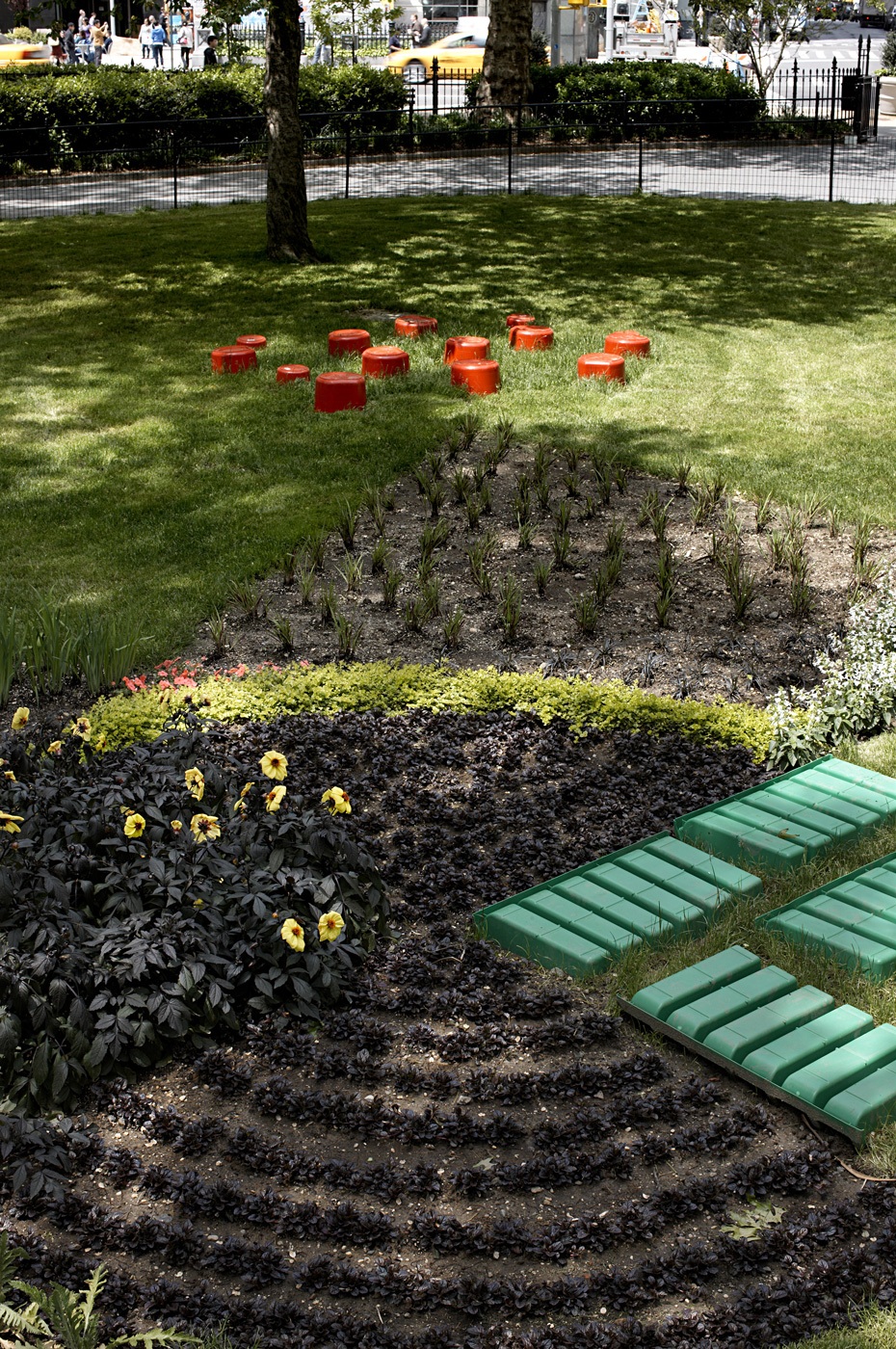 Jessica Stockholder 4